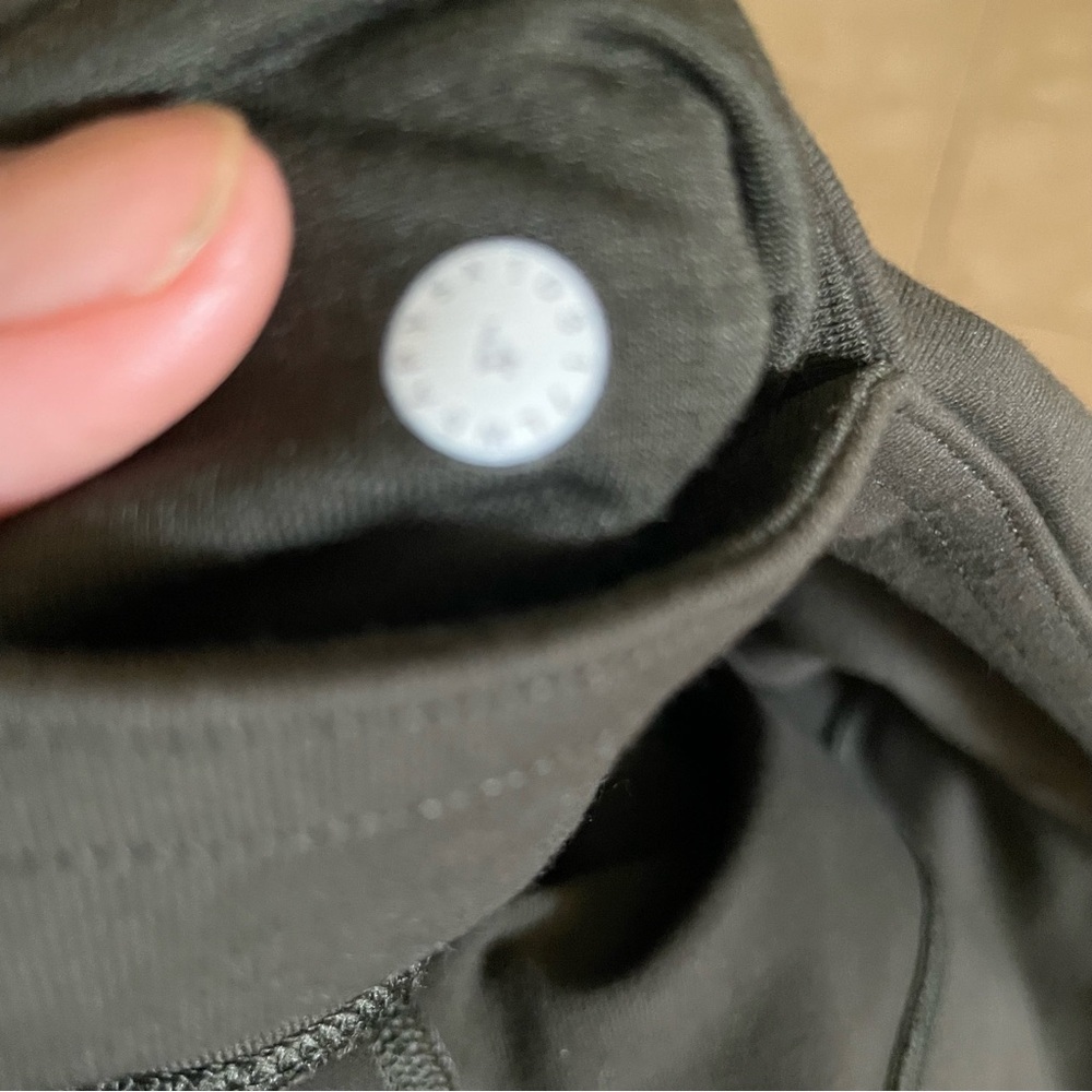Lululemon Leggings olive green size 4 - Picture 4 of 6
